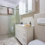 Lejlighed In With Swimming Pool *